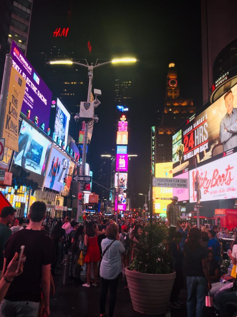 24-HOUR ADVENTURE IN MIDTOWN MANHATTAN, NY